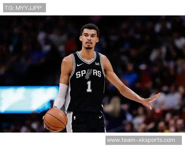 马刺季前赛全胜福克斯因伤缺席球队依然表现出色 马刺季前赛全胜福克斯因伤缺席球队依然表现出色