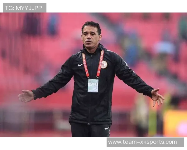 路易斯分享夺冠秘诀赛前阅读对手主帅著作深入了解战术布局 路易斯分享夺冠秘诀赛前阅读对手主帅著作深入了解战术布局